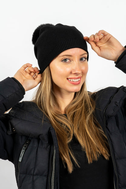 brooklyn beanie black/black faux fur pom